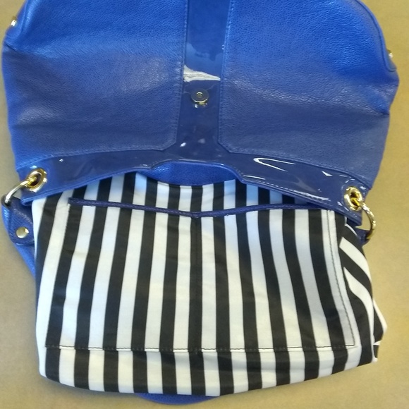 Gianni Bini Blue Vegan Leather shoulder bag - Picture 4 of 8